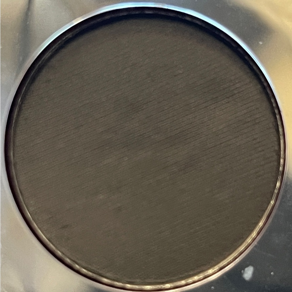 URBAN DECAY COSMETICS 24/7 Eyeshadow In Blackout(Deep Black Matte)